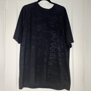 Under Armour Black Short Sleeve Athletic Tee with Subtle Camo Logo